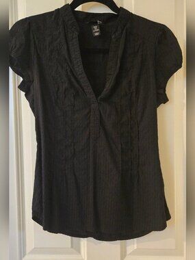 Black Women's Short-Sleeve V-Neck Blouse